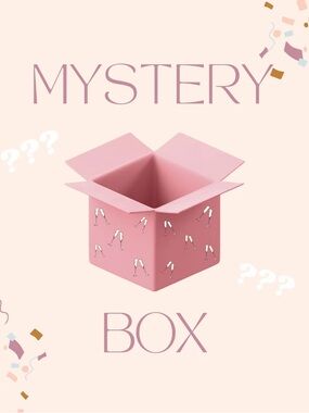 $60 WOMEN’S MYSTERY CLOTHING BOX! Size Medium/8-10. See listing for details!